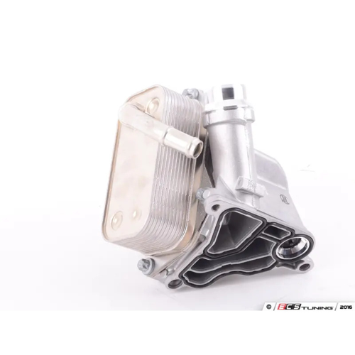 Oil filter OE 11428637812